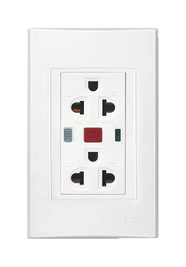 16A Double Universal Socket with Grounding GFCI